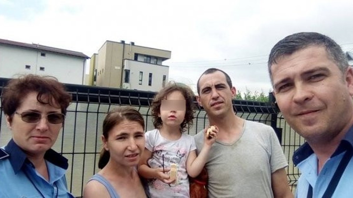 O fetiță de trei ani a dispărut din Iași, de lângă părinți. Cine a găsit-o în scurt timp