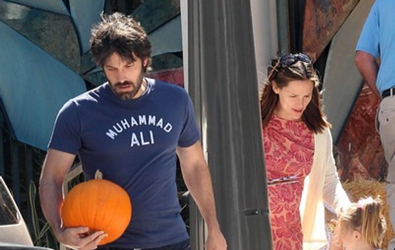 Foto | Ben Affleck și Jennifer Garner se pregătesc de Halloween. Uite ce dovleci au cumpărat!