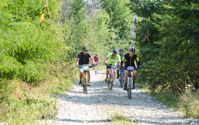”Livada cu Cireși” - o escapadă ciclistă cu infuzii de adrenalină / GALERIE FOTO
