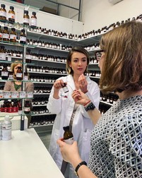 Denisa Tănase a făcut practică în fabricile cu care colaborează