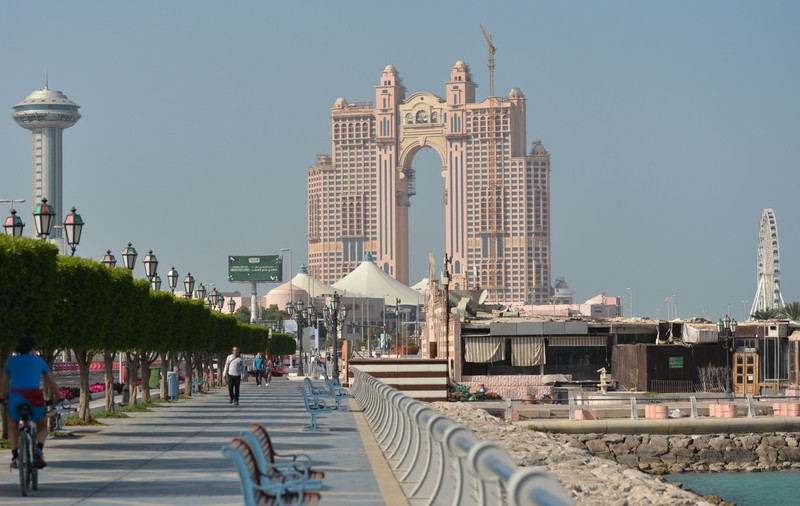 Accesul în mai multe spaţii publice din Abu Dhabi, permis doar pentru persoanele vaccinate