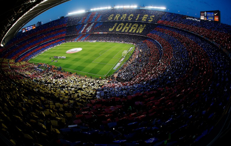Culmea fotbalului! O formație falimentară din România și-a strigat năduful pe marele ”Nou Camp”!