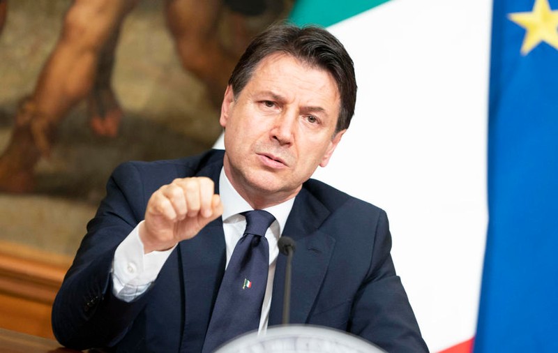 În Italia, sportul de nivel înalt a fost autorizat să îşi reia antrenamentele în luna mai. Fanii nu vor încă meciuri