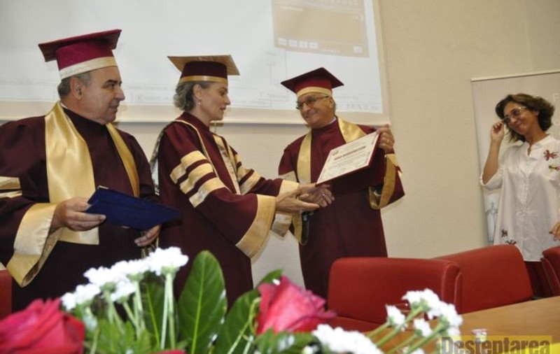 Maia Morgenstern a primit titlul de ''Doctor Honoris Causa'' al Universităţii ''George Bacovia''
