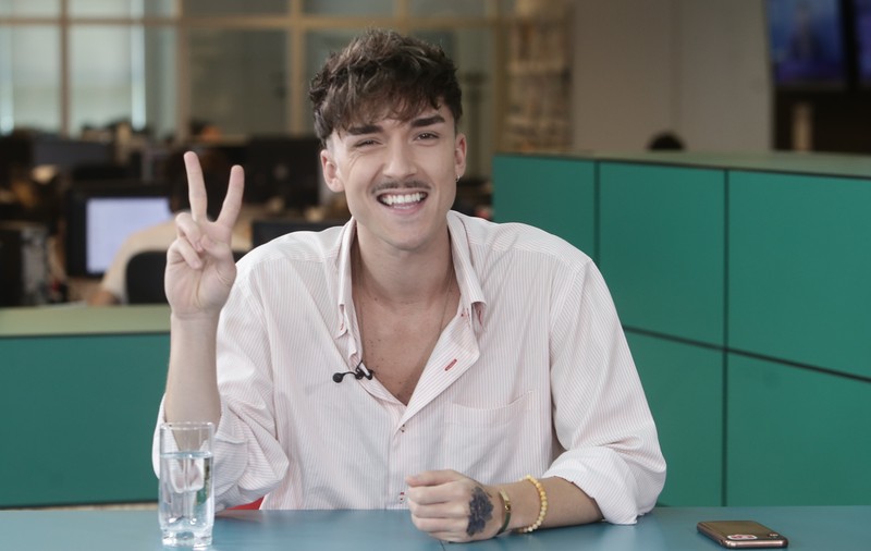 VIDEO EXCLUSIV/ Emil Rengle a știut de la 4 ani că va deveni dansator. „Purtam tocurile mamei și dansam în fața părinților”