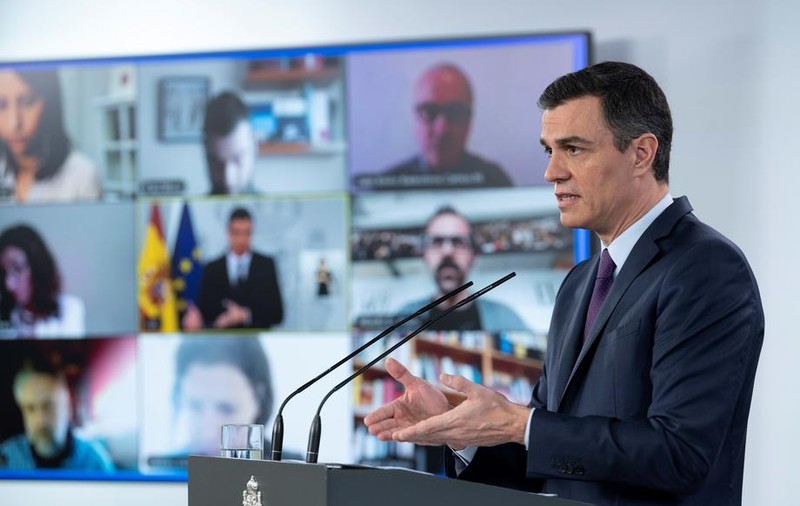 Premierul Spaniei vrea prelungirea stării de urgenţă cu încă o lună: Spaniolii să se relaxeze cu prudență