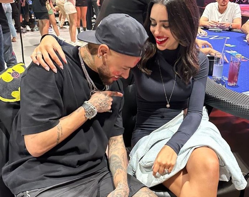 Neymar i-a cerut scuze public iubitei sale că a înșelat-o: „Am făcut o greșeală”. Bruna Biancardi este însărcinată