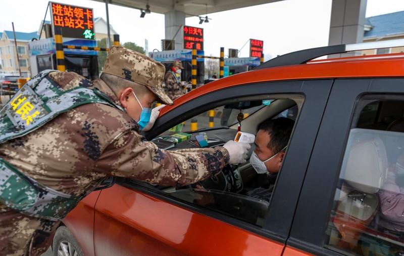 Semnal dramatic. SUA și Franța își evacuează cetățenii din Wuhan, de teama coronavirusului