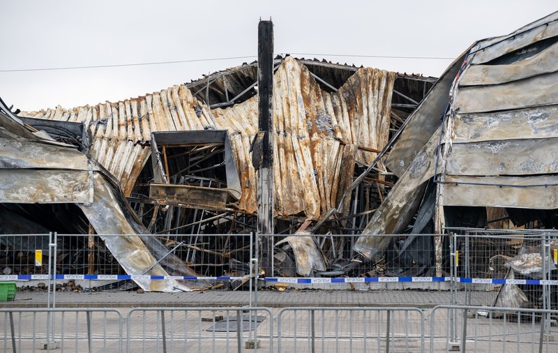 Serviciile secrete rusești sunt acuzate oficial că se află în spatele incendiului care a distrus un mall din Varşovia