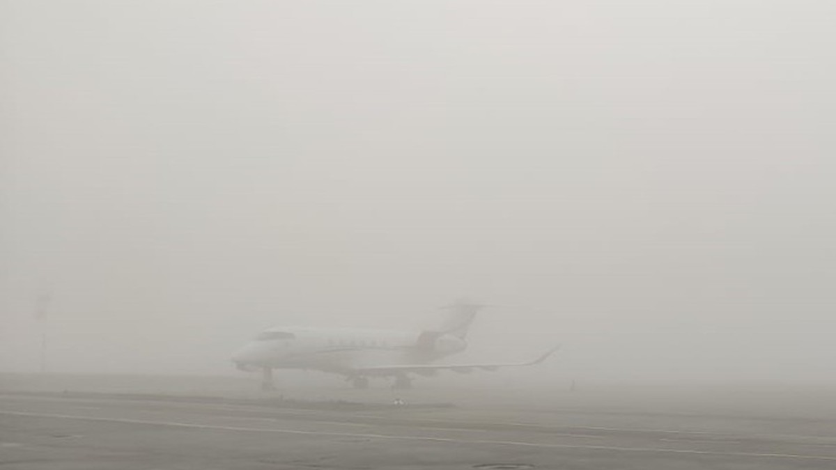 avion în ceață