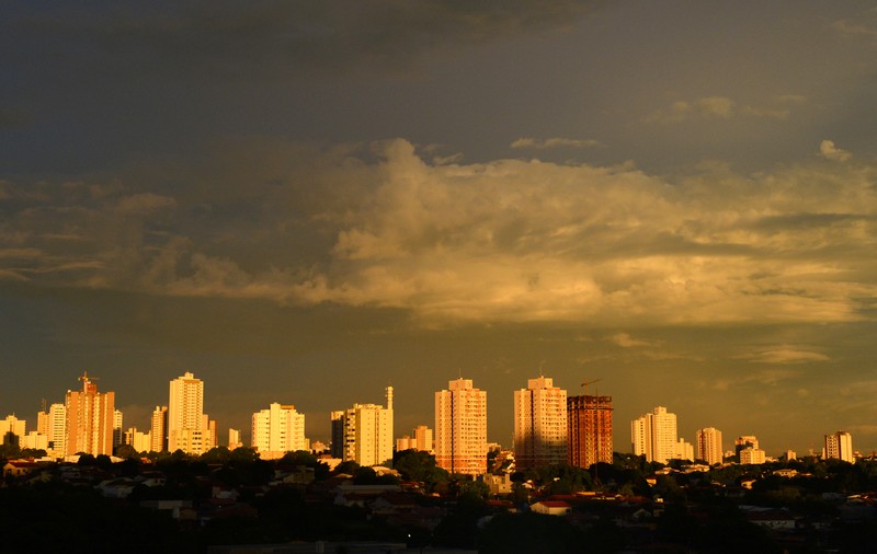 Cuiaba, locul unde poți prăji lejer oul pe asfalt!