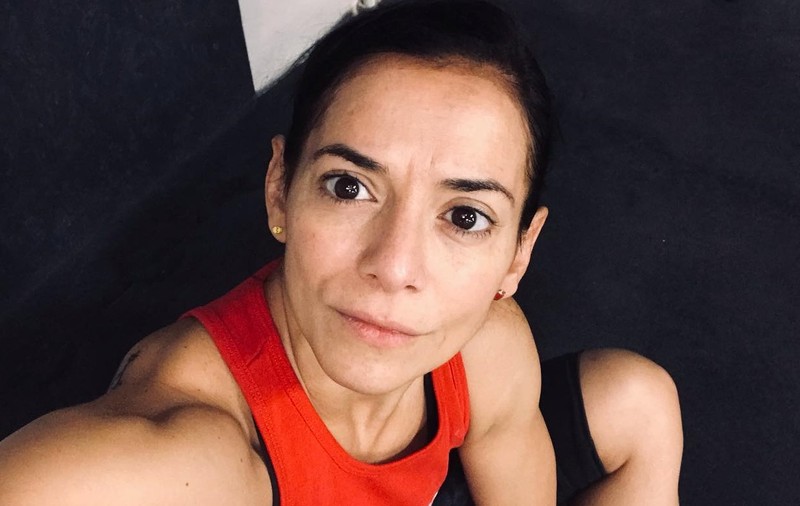 Analia Selis a avut COVID-19. Primele declarații făcute de artistă. „Copiii mei sunt asimptomatici și eu doar cu ceva disconfort fizic și fără miros și gust”