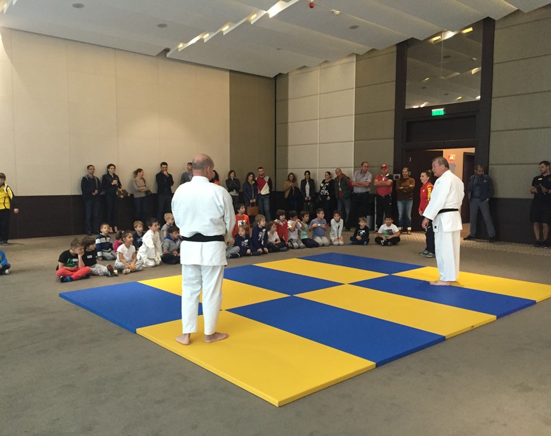 Peste 200 de copii au participat la selecţiile de tenis şi judo organizate la Stejarii Country Club / GALERIE FOTO
