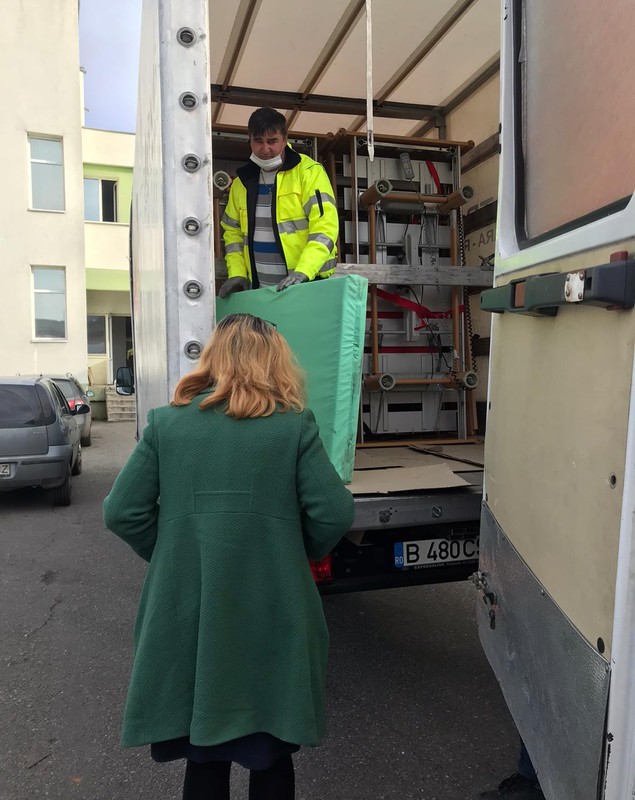13 paturi de la un azil de bătrâni din Austria au ajuns la bolnavii de Covid din Timișoara. ”Sunt vechi, dar sunt foarte bune”