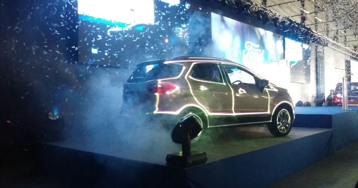 Angajații Ford Craiova că le impune renegocierea nefavorabilă a unor condiții odată cu trecerea contribuțiilor la angajat