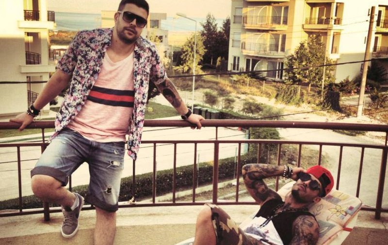 Alex Velea şi Speak, prieteni şi rivali în emisiunea "O vară tra-la-la"