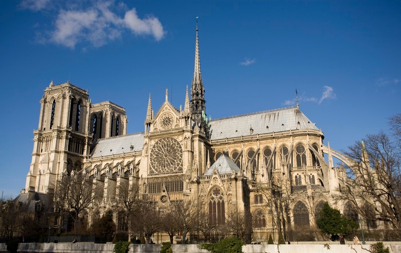 O amenințare privind un atentat, descoperită în Catedrala Notre-Dame din Paris: „Va fi un măcel!”