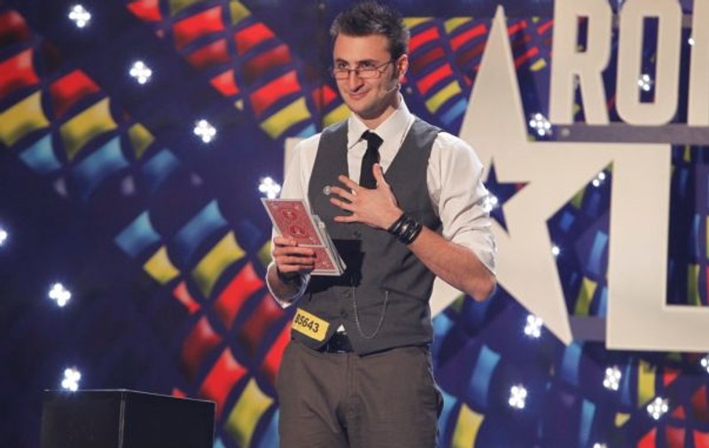 Vlad Grigorescu, mentalistul de la Românii au talent, a devenit obsedat de magie la 6 ani: "Trucuri pot face toţi. Magia este o forma de artă"