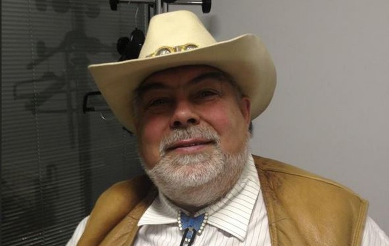 Detalii neștiute din viața lui Ilie Micolov. A fost economist, jucător de hochei și nu mai avea buletin