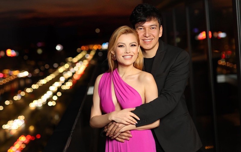 Elena Gheorghe, despre relația de iubire cu soțul Cornel: „Am riscat tot pentru el. Bunica deja avea pregătit un machidon pentru mine”