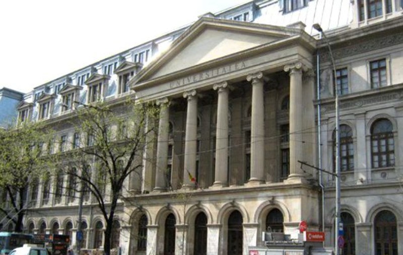 Studenții Universității din București cer reducerea taxelor de studiu cu 30%, pe fondul crizei COVID