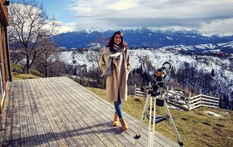 Frumoasa Sorana Cîrstea, la munte alături de un frumușel. Acum câteva zile, sportiva a fost la Barcelona