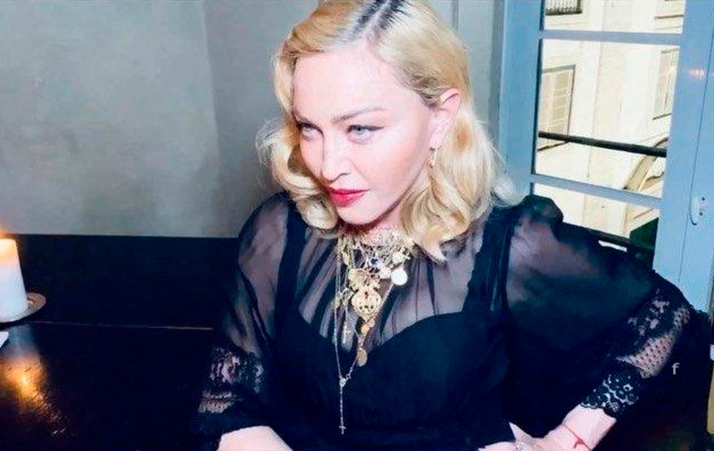 Madonna a fost la o petrecere, după ce anunțase că a fost testată pozitiv pentru anticorpi de coronavirus