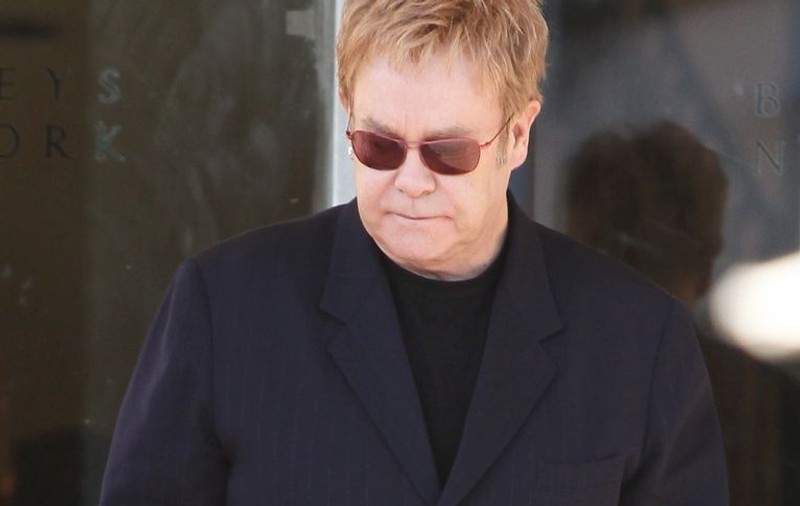 Fostul iubit al lui Elton John s-a sinucis din cauză că era homosexual