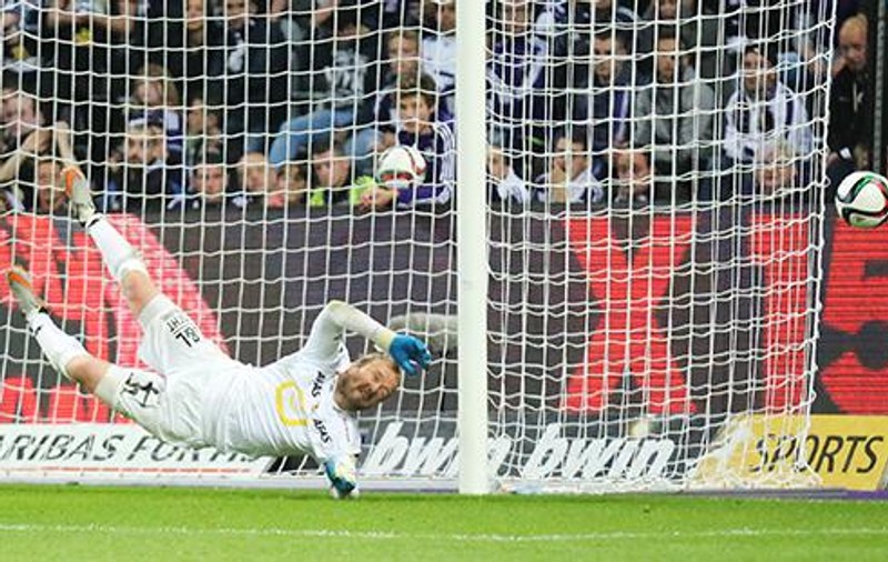 Meci acuzat de blat în Belgia. Au ratat trei penalty-uri, Gillet a fost un adevărat Duckadam! În prelungiri și-au dat autogol