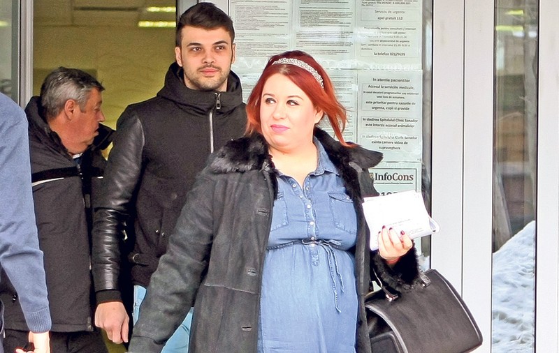SUPERSTIŢIE sau LIPSĂ DE TIMP? Iată CE VA FACE soţul Oanei Roman A DOUA ZI după ce se va naşte fetiţa lor