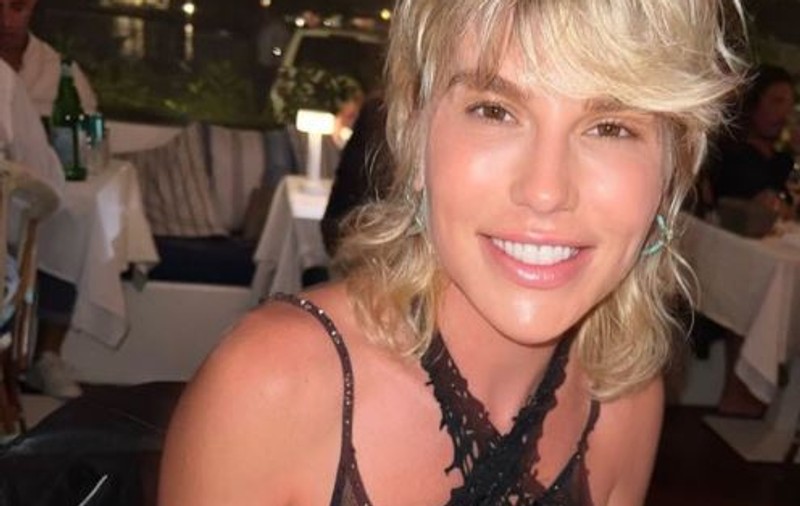 Corina Bud a pozat nud. Artista a stârnit controverse cu imaginea postată pe internet: „Interzis cardiacilor”