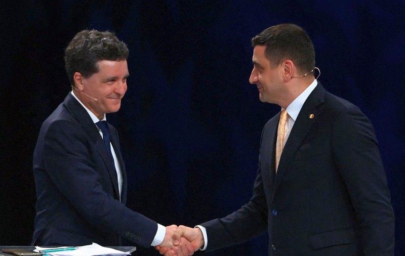 Răsturnare de situație cu doar câteva zile înaintea turului doi la prezidențiale între George Simion și Nicușor Dan - Sondaj AtlasIntel