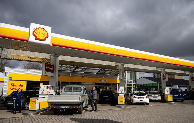Țara europeană unde benzina costă doar 1,49 euro/litru îi atrage ca un magnet pe șoferii vecini să alimenteze