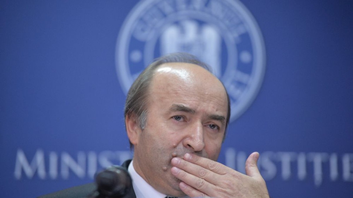 Replica lui Tudorel Toader pentru Liviu Dragnea
