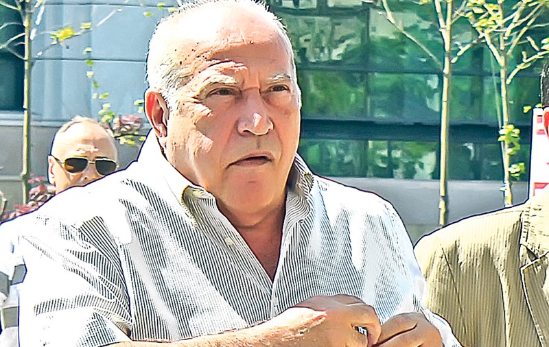 Dan Voiculescu, la Poliţie, înainte de proces