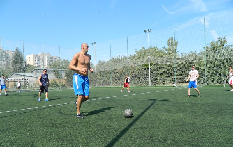 Și baschetbaliștii (de la Asesoft Ploiești) știu să ... joace fotbal