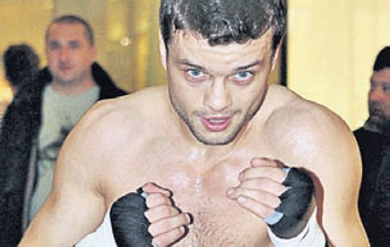 Pugilistul JoJo mai are de slăbit 3,5 kg