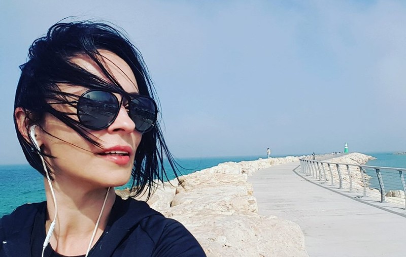 Andreea Marin, la plajă în costum de baie. Și-a etalat silueta în toată splendoarea