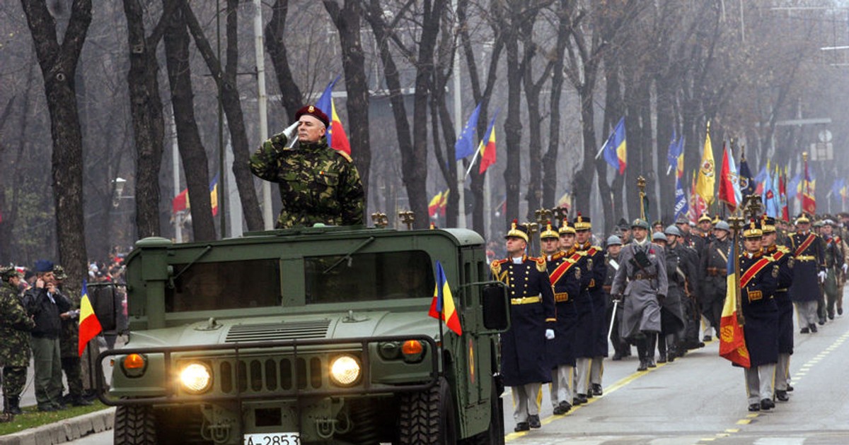 Repetiție generală pentru parada de 1 Decembrie