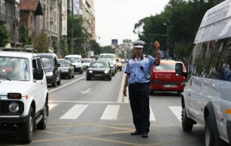Trafic restricţionat pe Calea Victoriei