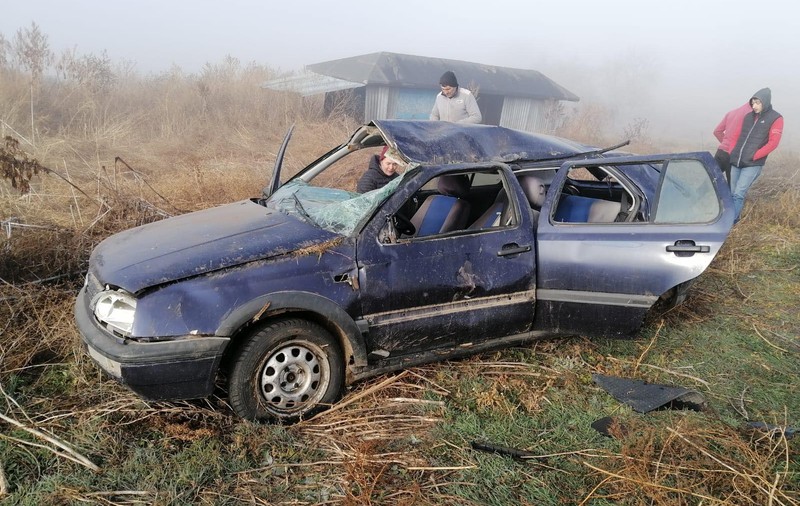 A sunat la 112 să anunțe că fiul lui s-a urcat la volan, dar polițiștii nu l-au găsit. Băiatul de 17 ani a murit apoi în accident