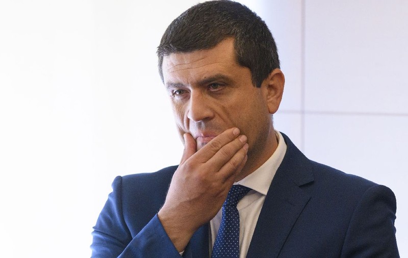 Ministrul Apărării a enumerat șase „manevre românești” pe bani grei: „Regulile nu sunt opționale, se impune o igienizare serioasă”
