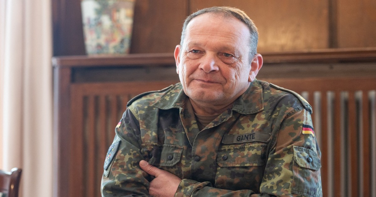 Comandantul Armatei de camp al armatei germane, Harald Gante