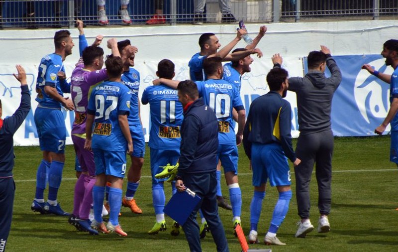Liga 2, etapa a 37-a. Academica Clinceni și Chindia au promovat în Liga 1. Petrolul, victorie la Arad. Locul de baraj se va decide în ultima etapă