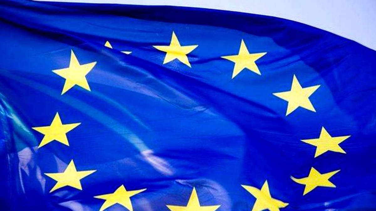 Uniunea Europeană a căzut de acord asupra reformei drepturilor de autor. Steagul UE