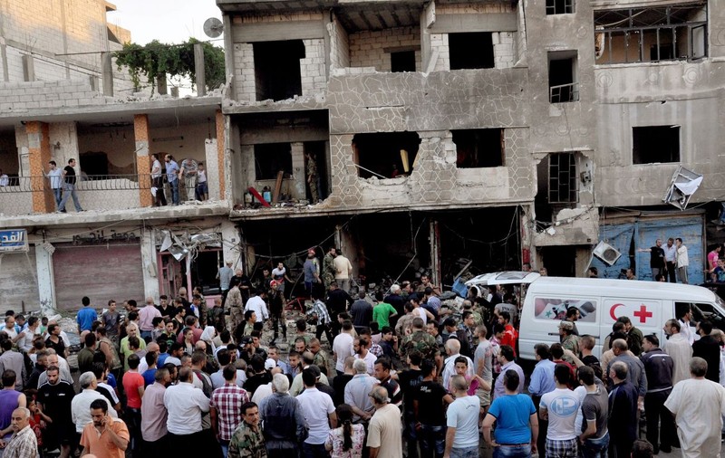 Două atentate în Siria s-au soldat cu cel puţin 48 de morţi, dintre care 41 erau copii
