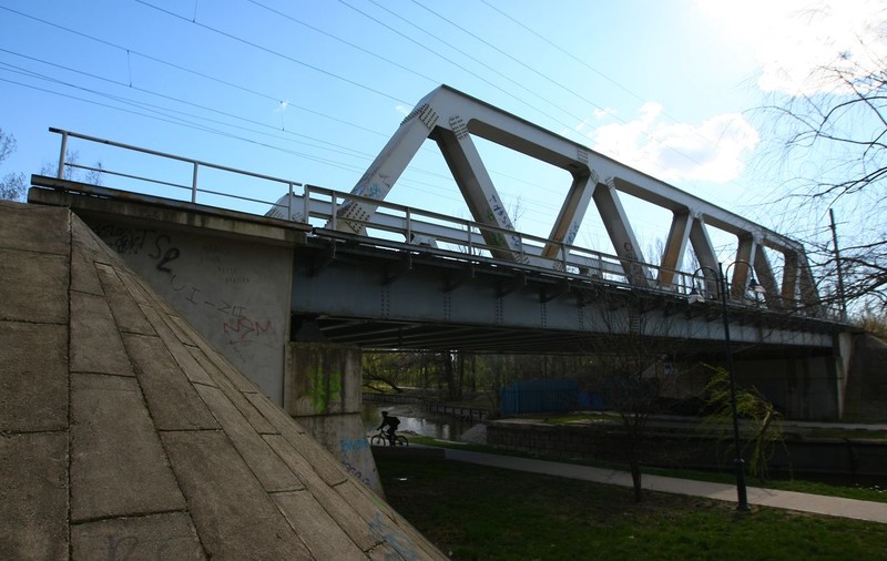 UPDATE: Adolescentul electrocutat în zona Fântânii Miorița din București a murit