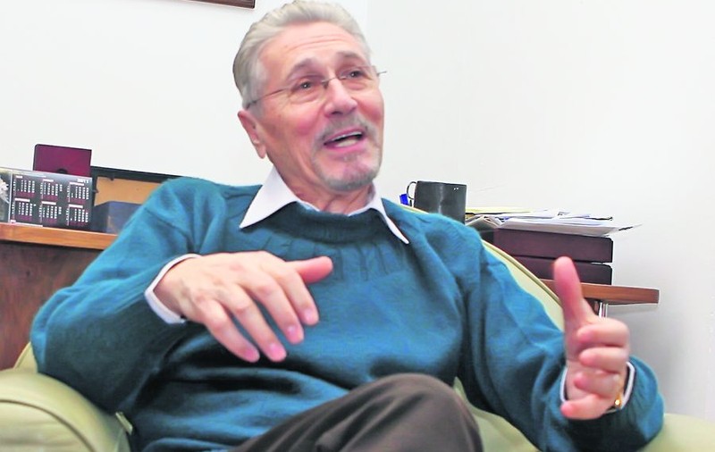 Interviu Exclusiv / Emil Constantinescu, fostul preşedinte al României: «Erotism, nu fotbal»