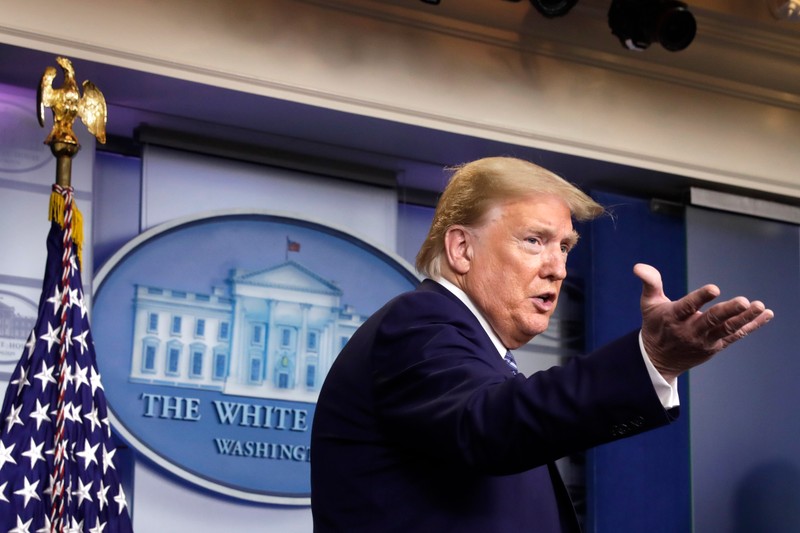 Donald Trump nu e iubit de familia Obama