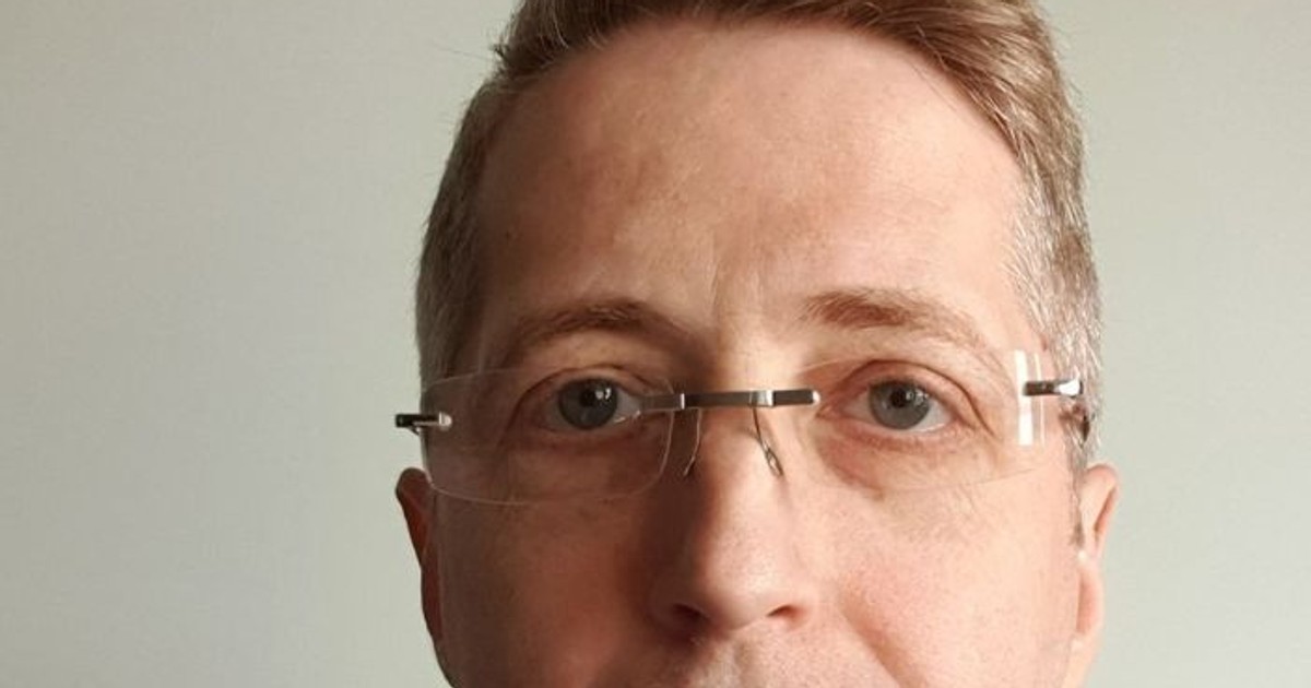 Radu Herjeu, membru al CNA, ironic după conferința de presă a lui Klaus Iohannis. "Nu a fost în vacanțe, ci, foarte rar, s-a dus în Tenerife sau pe munte să lupte cu PSD-ul"